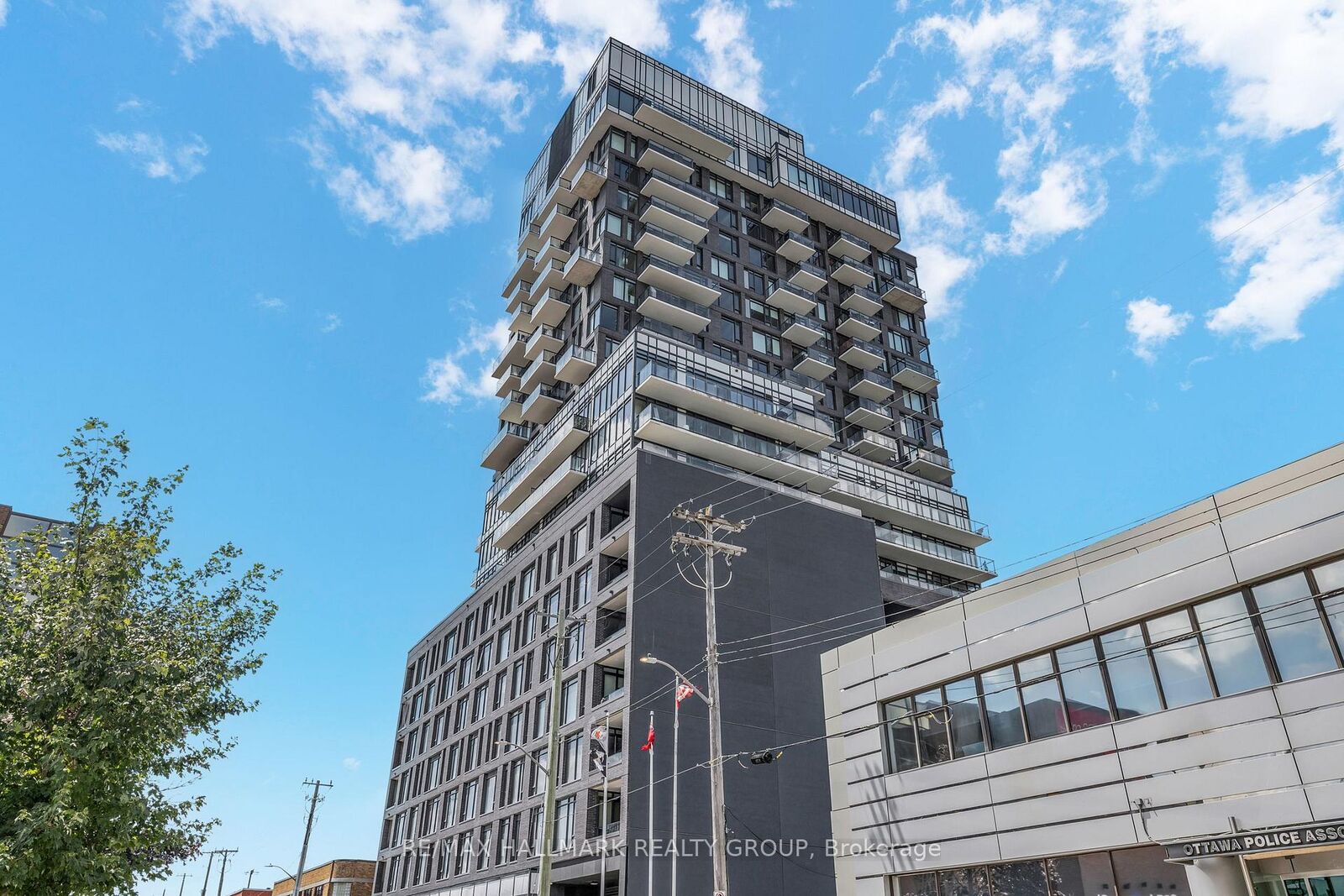 Property Photo:  203 Catherine Street 902  ON K2P 1J5 