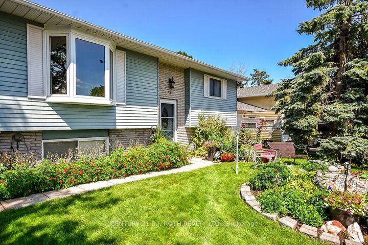 Property Photo:  21 Korlea Crescent  ON L3V 7K3 