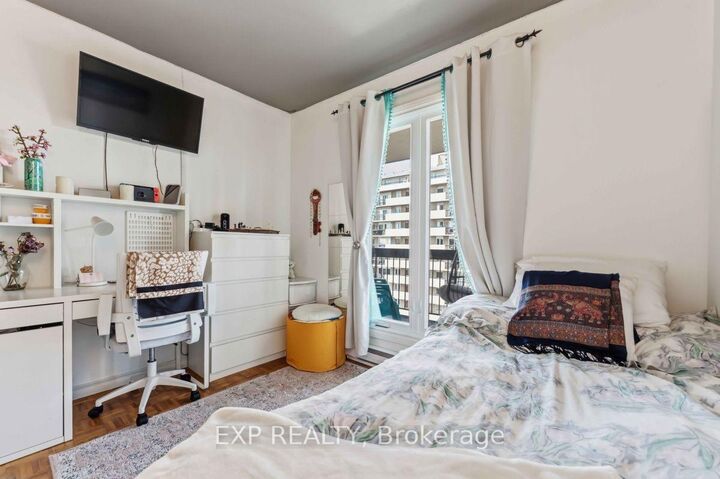 Property Photo:  158 B McArthur Avenue 1506  ON K1L 8C9 