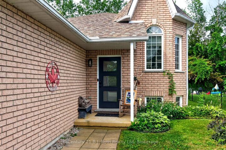 Property Photo:  7 Georgias Walk  ON L0K 2A0 