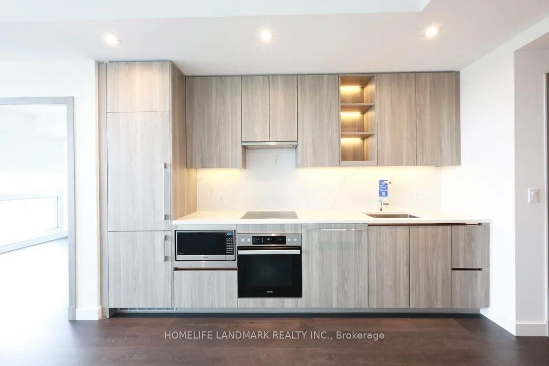 Property Photo:  27 McMahon Drive 1111  ON M2K 0J2 
