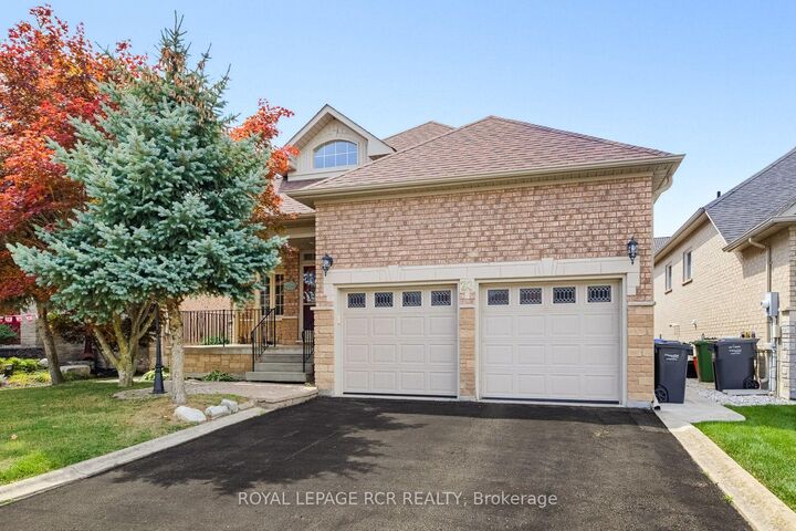20 Kirkwood Crescent — photo 1