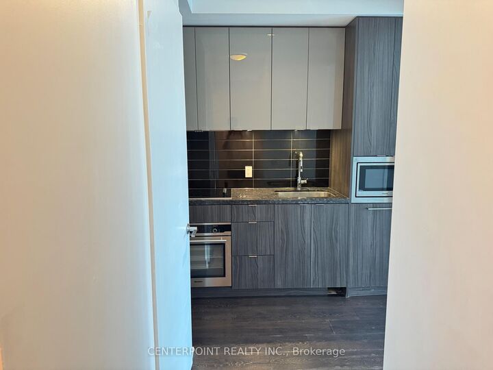 Property Photo:  125 Blue Jays Way 4307  ON M5V 0N5 