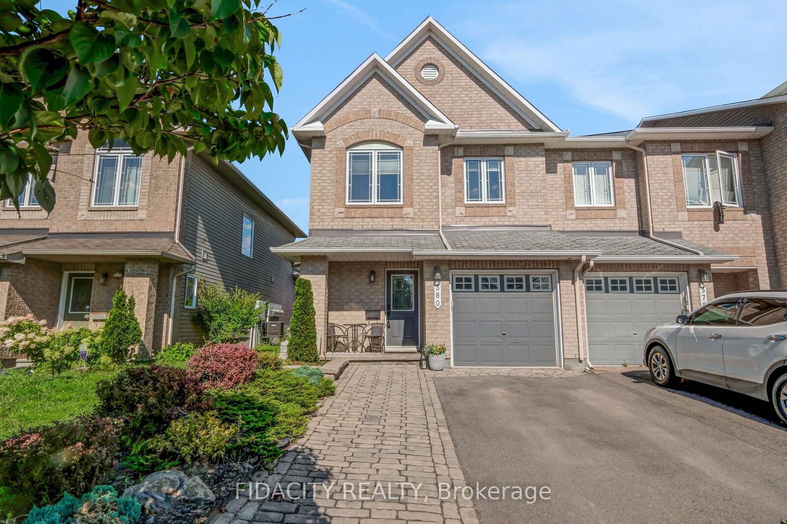 Property Photo:  380 Goldenbrook Way  ON K4A 0K7 