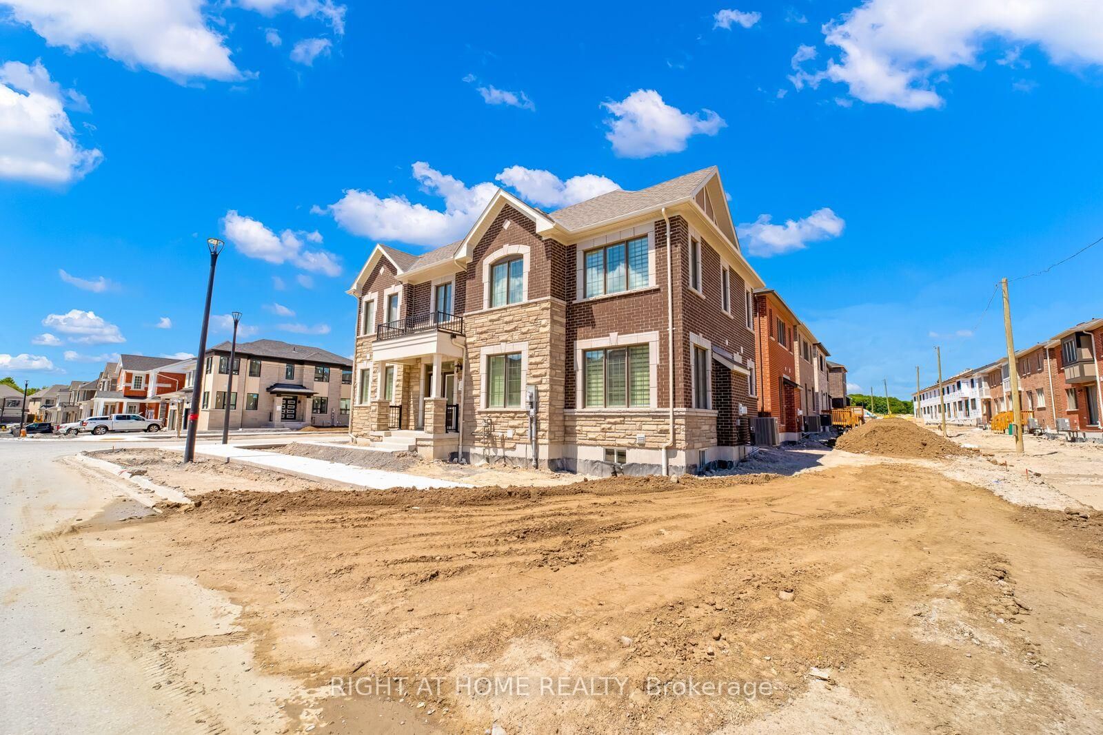 Property Photo:  3358 Marchington Square  ON L1X 0N1 