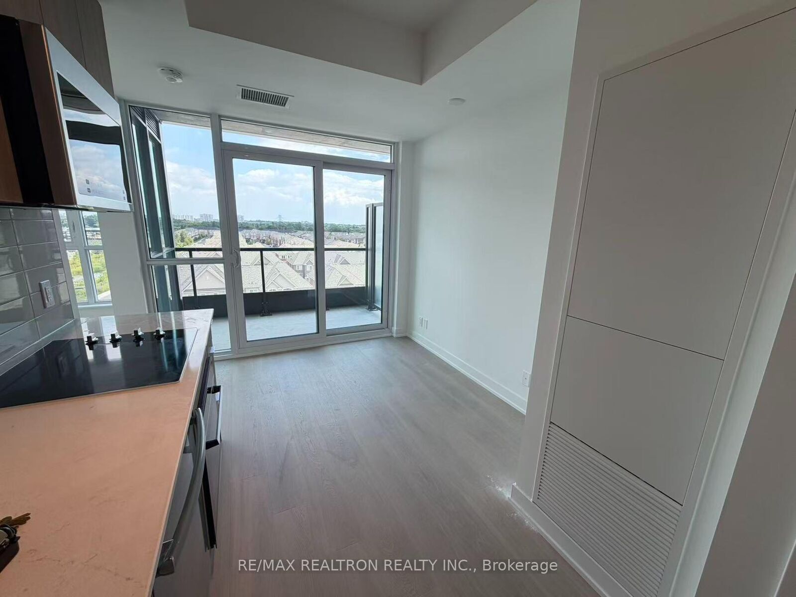 Property Photo:  20 Deans Drive 720  ON M1L 0J7 