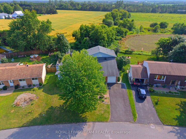 Property Photo: 49 Owlshead Road ON K0A 3P0