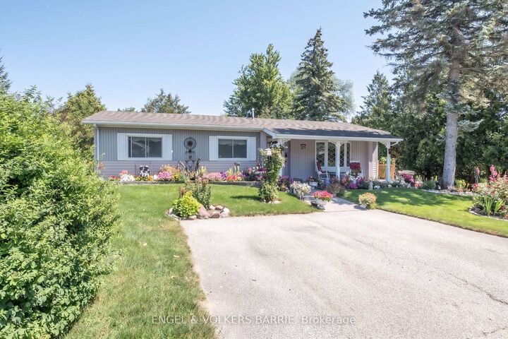 1 Western Avenue — photo 1