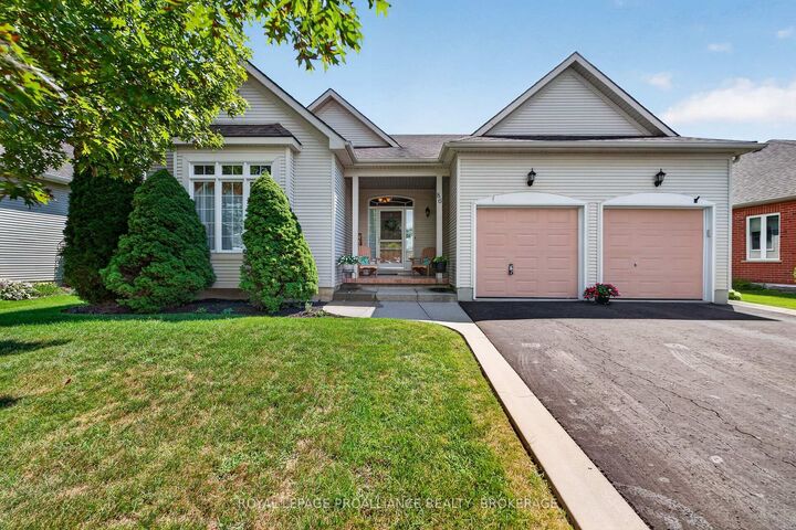 Property Photo:  86 Abbey Dawn Drive  ON K0H 1G0 