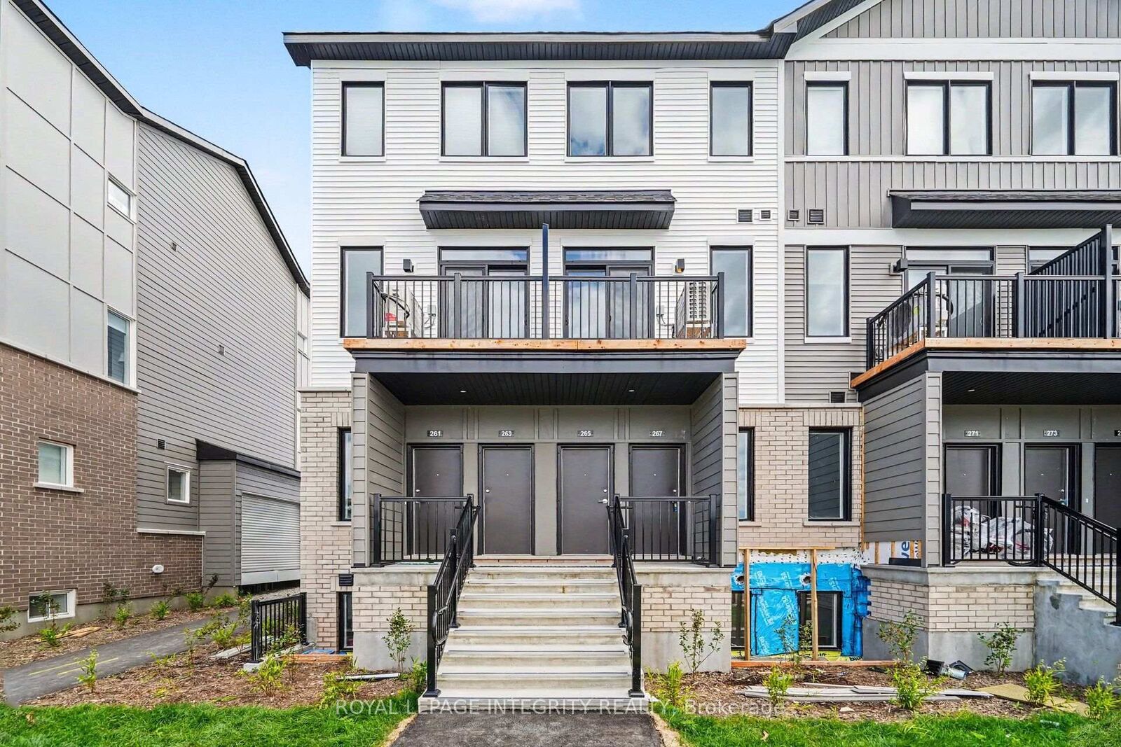 Property Photo:  265 Lamarche Avenue  ON K1W 0M5 