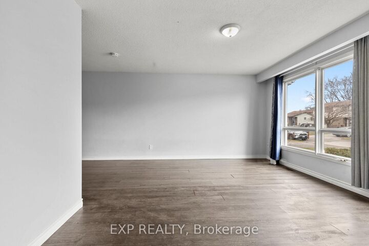 Property Photo: 20 Canterbury Drive ON L2P 3M7