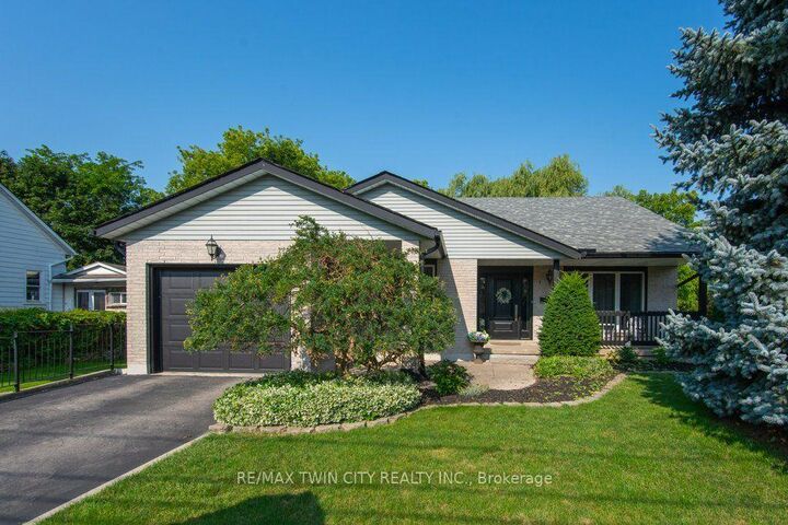 108 Queensway Drive — photo 1