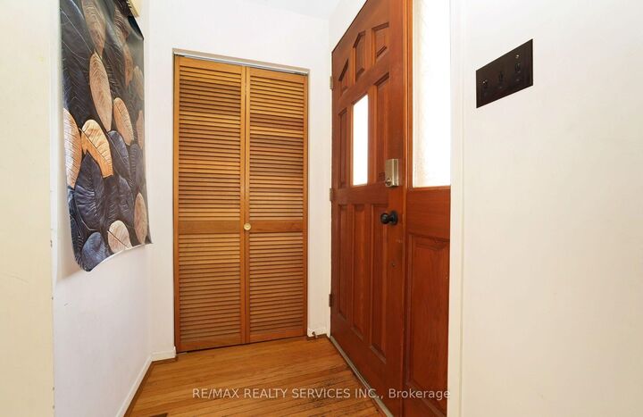Property Photo:  79 Cloverdale Drive  ON L6T 2T5 