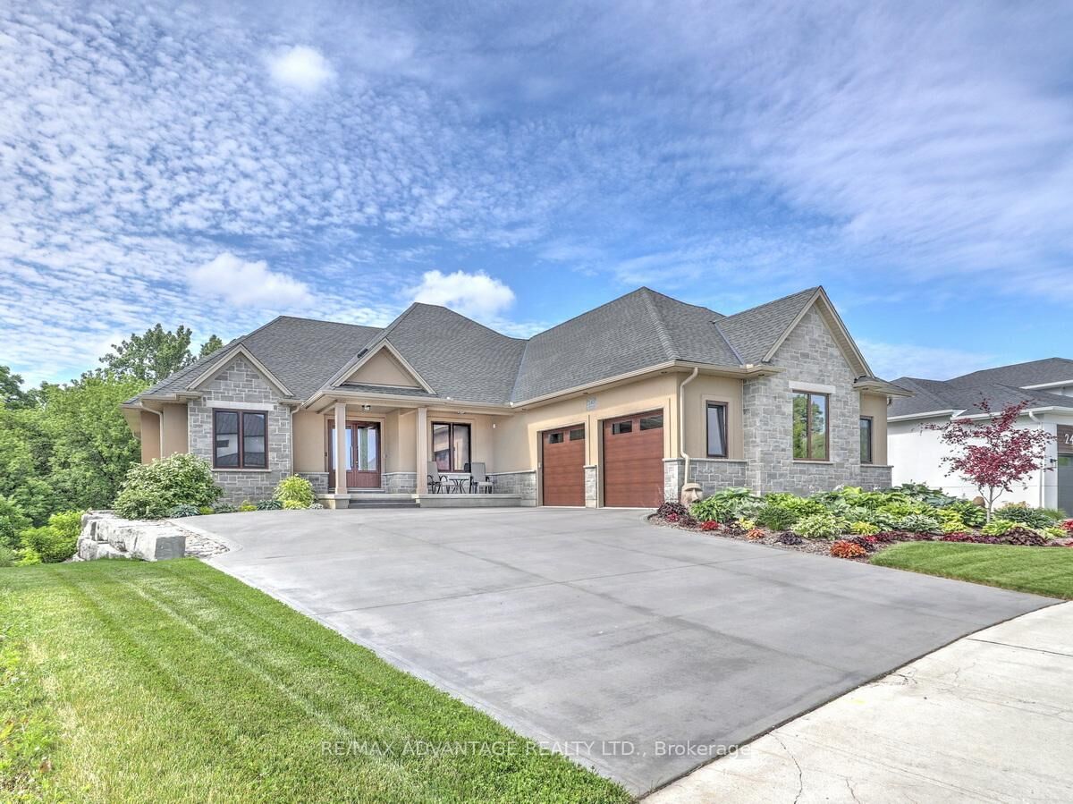 Property Photo: 240 Edgewater Boulevard ON N0L 1R0
