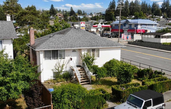 3813 14th Ave — photo 1