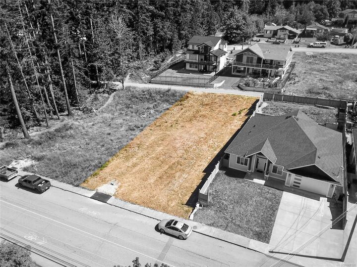 Property Photo:  2295 Anderson Ave  BC V9Y 2W9 