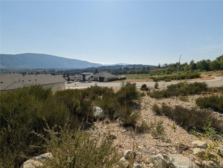 Property Photo: 553 Mountain View Dr BC V0R 2G1