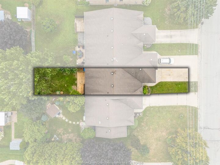 Property Photo: 341 Rockport Lane ON N9Y 4B3
