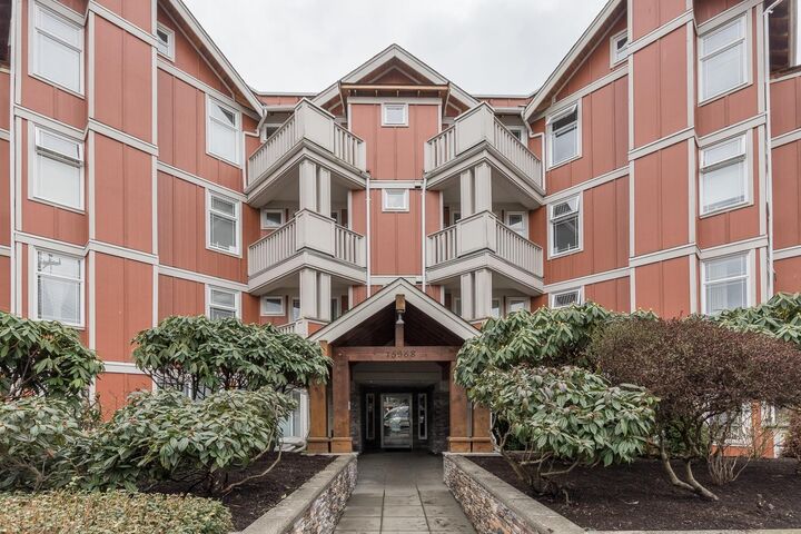 15368 16A Avenue 307 — photo 1
