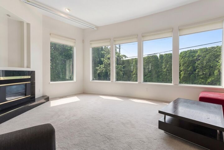 Property Photo: 1620 Fell Avenue BC V5B 3Z5