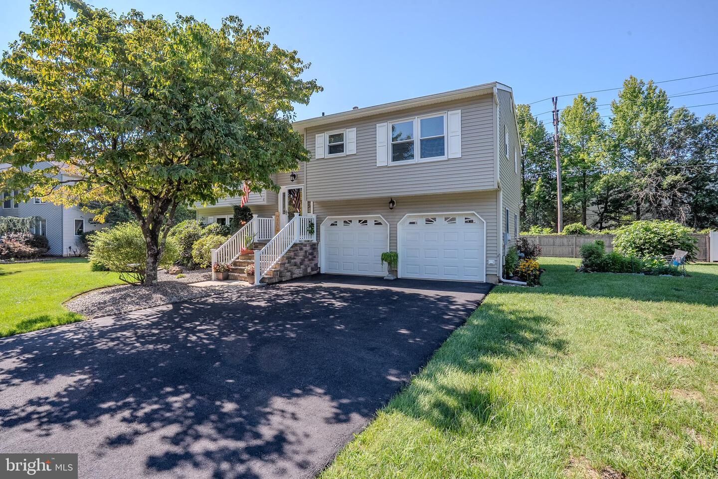 Property Photo:  31 Pullman Loop  NJ 08810 