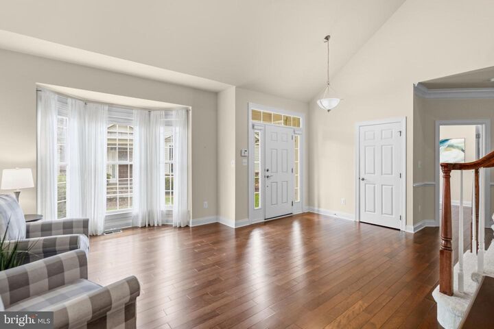 Property Photo:  20918 Rocky Knoll Square  VA 20147 