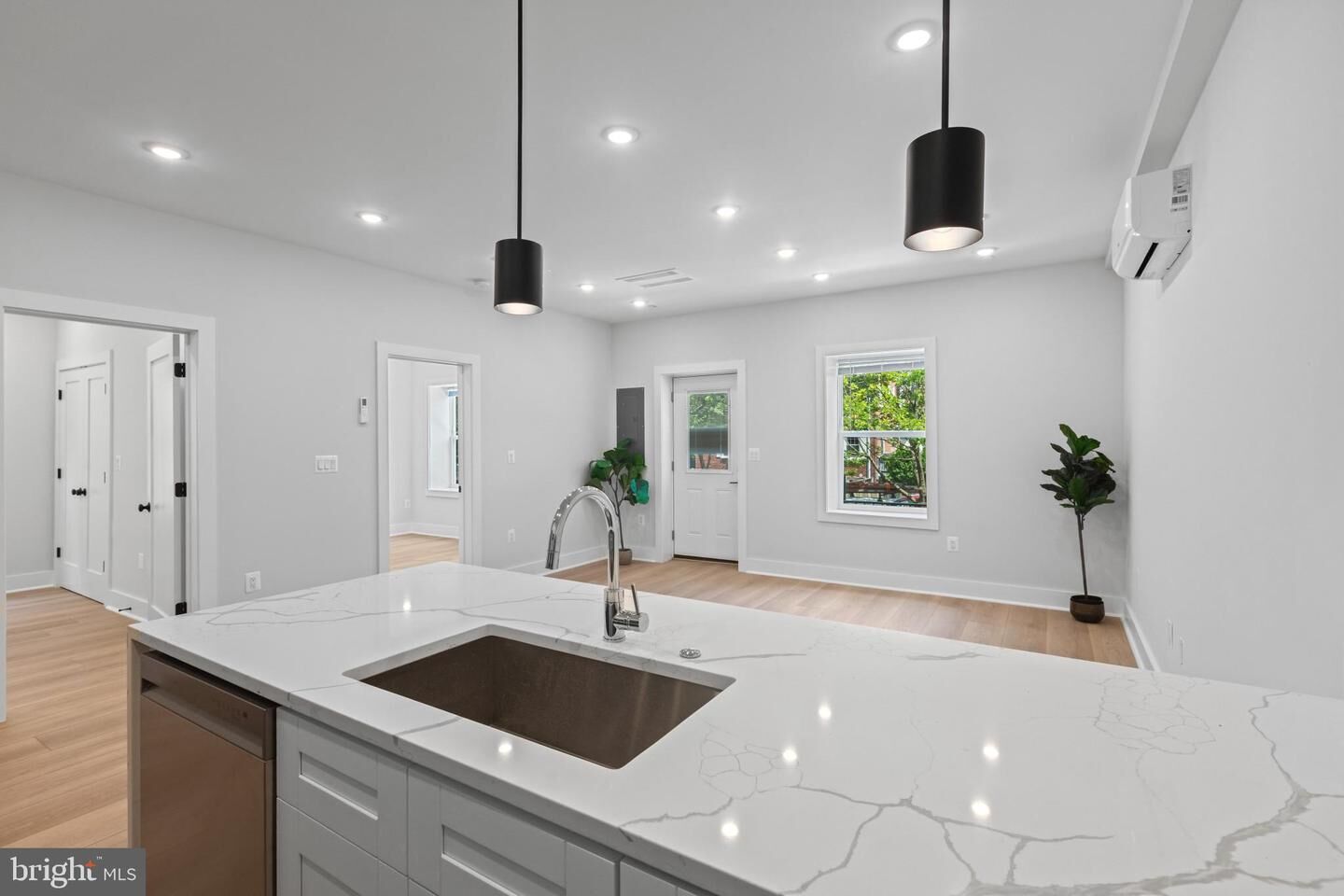 Property Photo:  2236 40th Street NW 4  DC 20007 