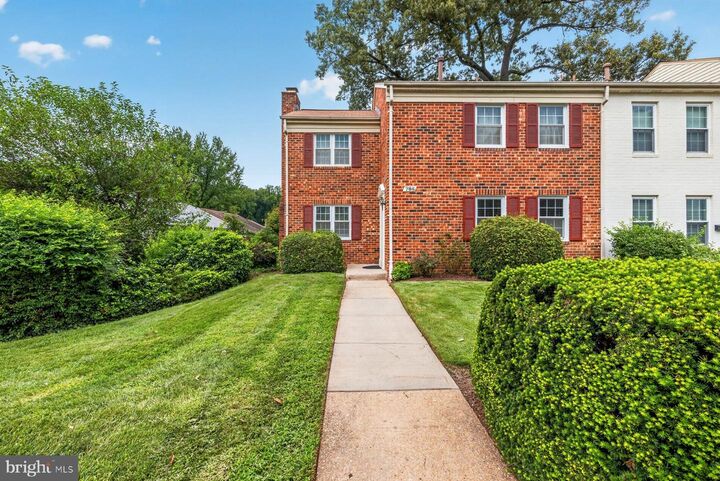 Property Photo:  786 College Parkway  MD 20850 