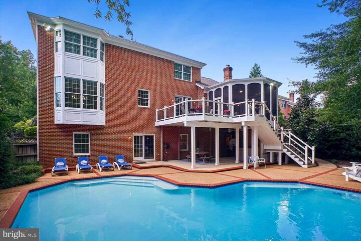 Property Photo:  2755 Oakton Plantation Lane  VA 22181 