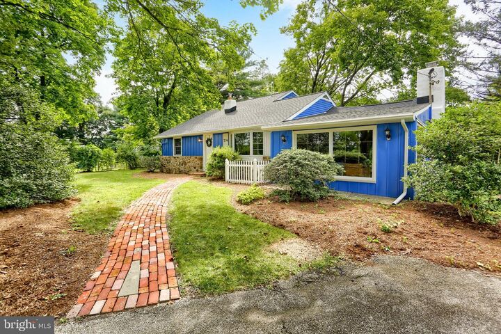 Property Photo:  704 Timber Lane  PA 19380 