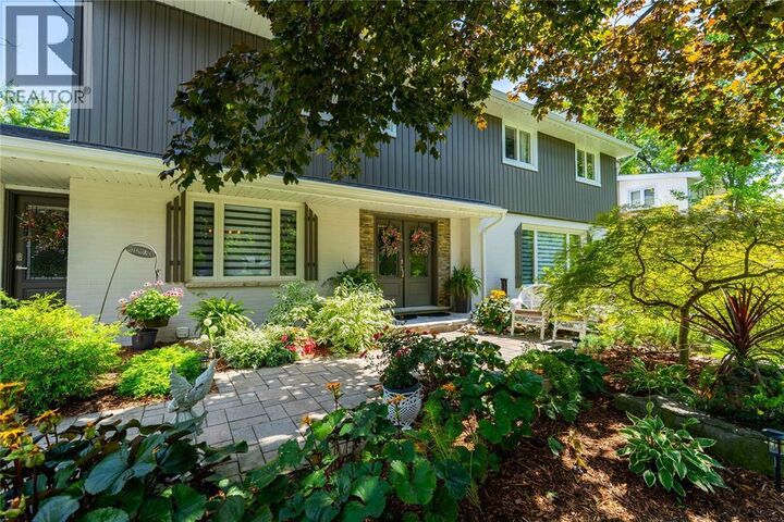 Property Photo:  1272 Glen Douglas Drive  ON N7V 3N7 