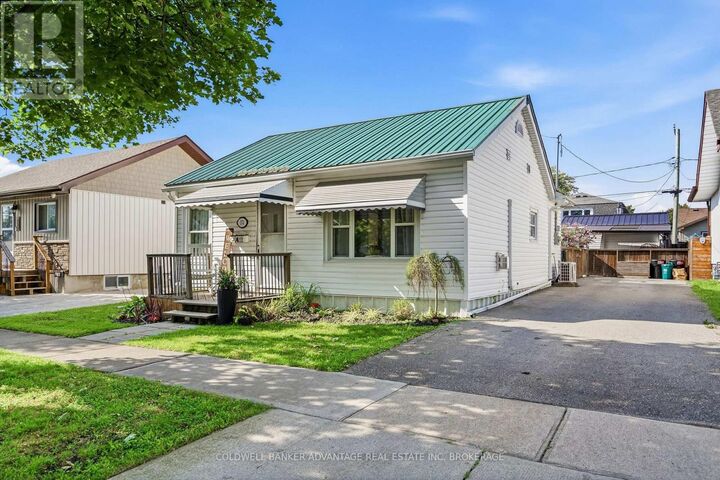 Property Photo:  374 Dieppe Street  ON L3B 4V4 