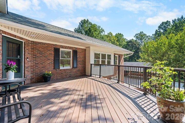 Property Photo: 250 36th Avenue NW NC 28601