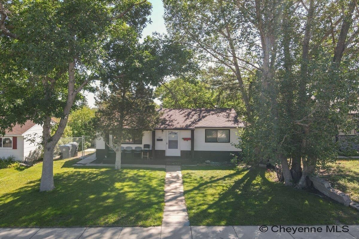 Property Photo: 211 McComb Ave WY 82001