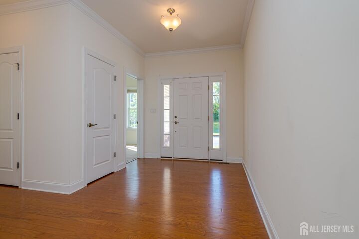Property Photo: 9 Comstock Lane NJ 08558