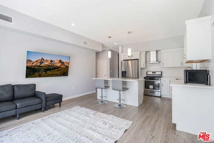Property Photo: 8461 Calvin Ave CA 91324