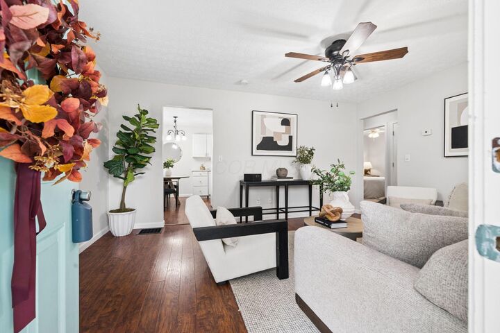 Property Photo: 846 E Longview Avenue OH 43224