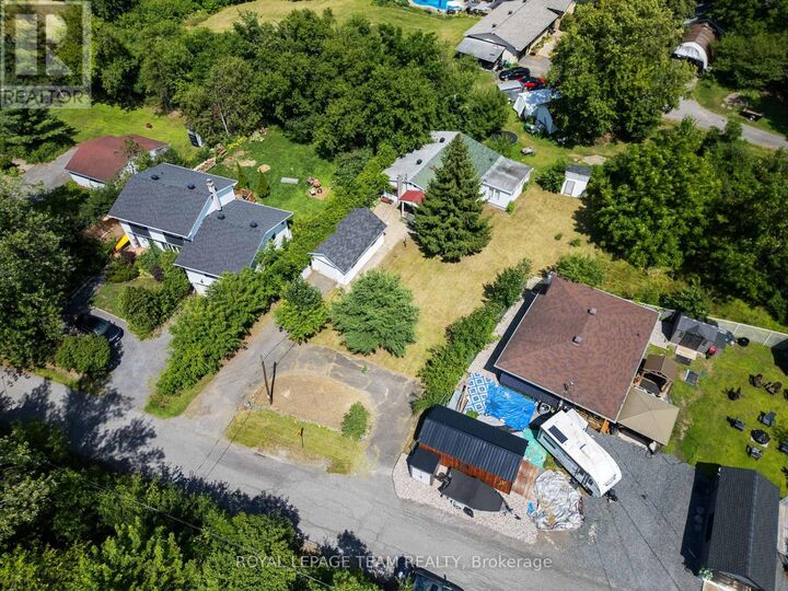 Property Photo: 967 West Street West ON K4C 1C6
