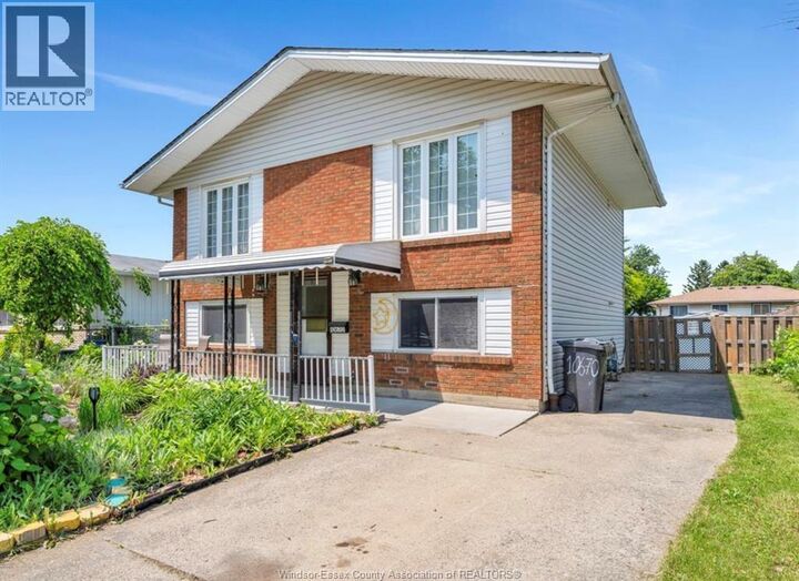 Property Photo:  10670 Lambeth Road  ON N8R 1C9 