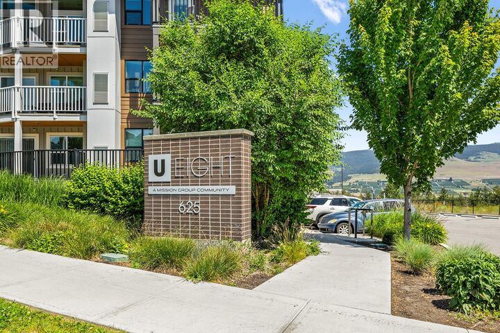 Property Photo: 625 Academy Way 203 BC V1V 0E3