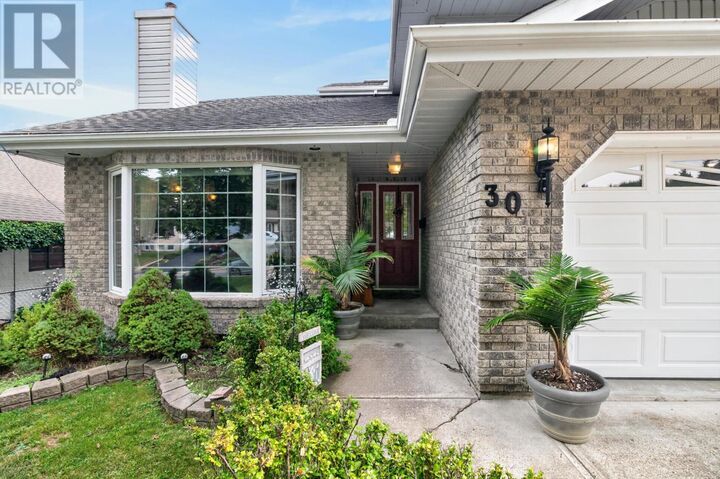 Property Photo: 30 Sandstone Place ON P9N 4E3