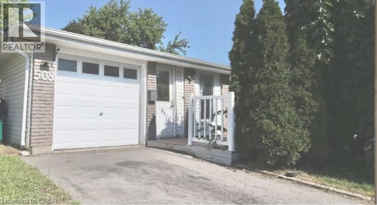 Property Photo: 508 Pinetree Crescent ON N3H 4X5
