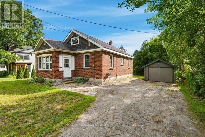 Property Photo:  40 Waubeek Street  ON P2A 1C2 