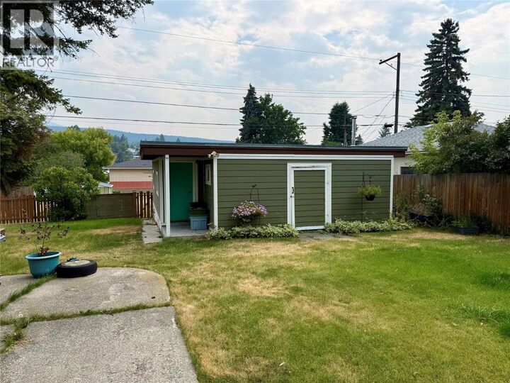 Property Photo:  919 9th Street South  BC V1C 1R8 