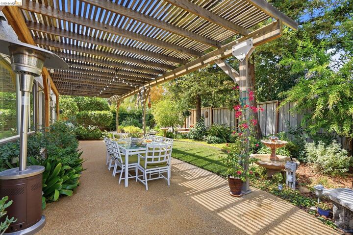 Property Photo: 325 San Marino Ln CA 94513