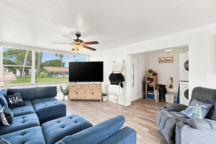 Property Photo:  300 SW Miracle Strip Parkway 2F  FL 32548 