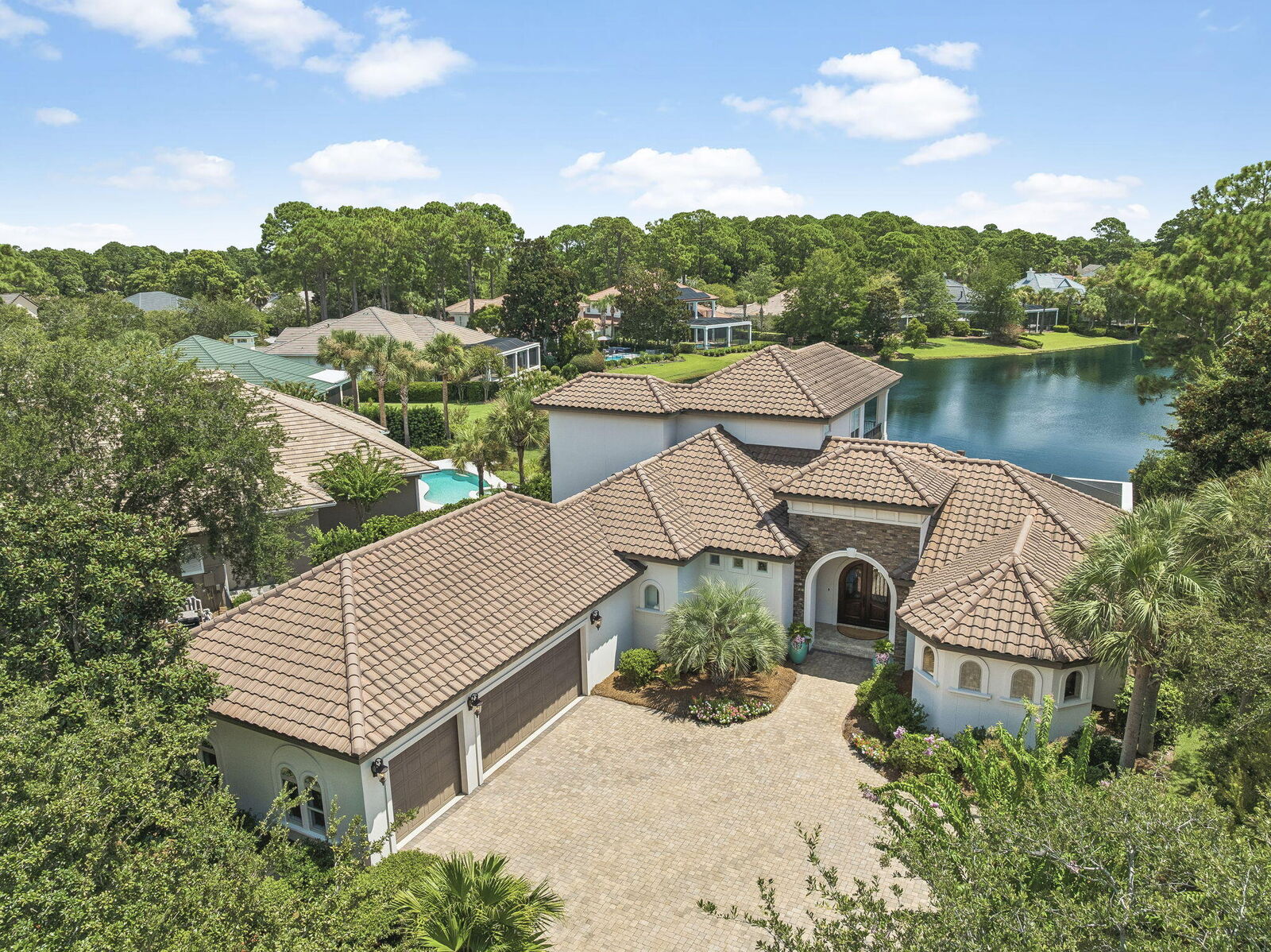 Property Photo:  2911 Loblolly Court  FL 32550 