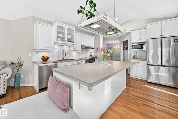 Property Photo: 4210 37 Avenue NW AB T6L 7C3