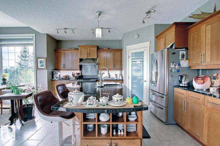Property Photo: 6175 Stinson Way NW AB T6R 0K3
