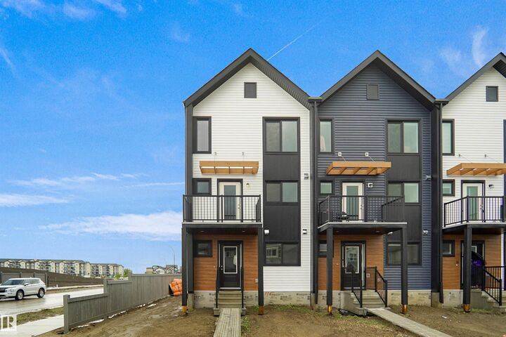 115 Nerine Crescent — photo 1